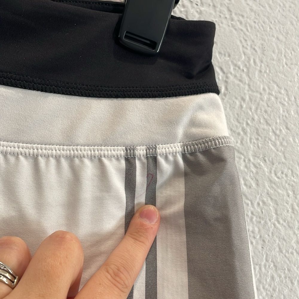 Lululemon Groovy Run Short Stripe Nimbus Vertical… - image 5